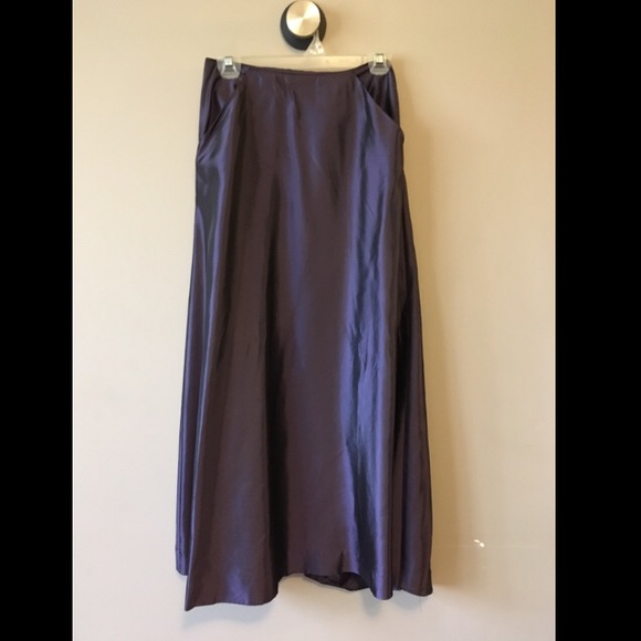 Purple Satin Maxi Skirt With Pockets - Picture 2 of 2